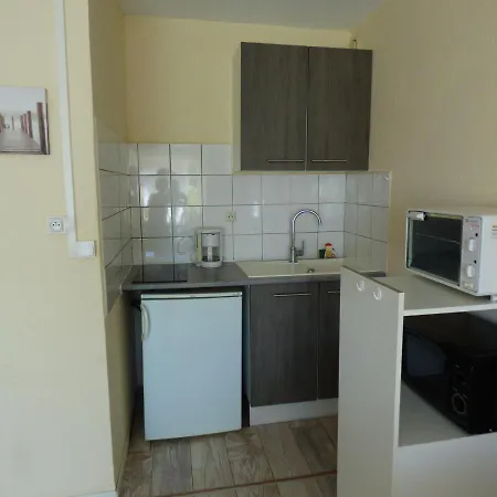T2, Cabine, Parking, Les Balcons De La Mediterranee, * Narbonne Plage